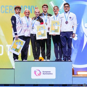 mix podium sfe00433 simone ferraro ph